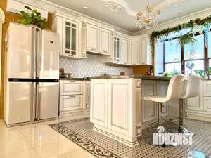 Коттедж 300м², 2-этажный, участок 16 сот.