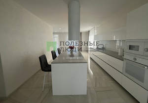 Дом 276м², 2-этажный, участок 12 сот.