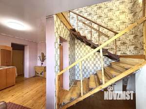 Коттедж 157м², 2-этажный, участок 10 сот.