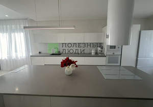 Дом 276м², 2-этажный, участок 12 сот.