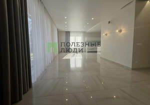 Дом 276м², 2-этажный, участок 12 сот.