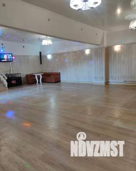 Дом 348м&sup2;, 2-этажный, посуточно, 