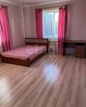 Дом 200м², 2-этажный, на длительный срок, 