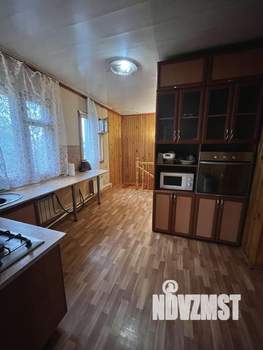 Дом 70м², 2-этажный, участок 6 сот.  