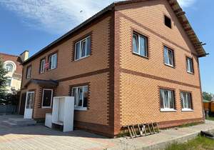 Дом 350м², 2-этажный, участок 15 сот.  