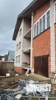 Коттедж 671м², 3-этажный, участок 6 сот.  