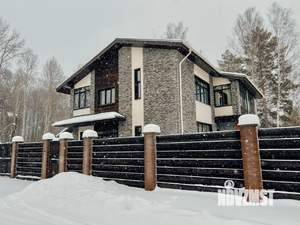 Дом 243м², 2-этажный, участок 14 сот.  