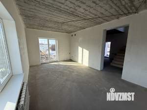 Дом 140м², 2-этажный, участок 10 сот.  