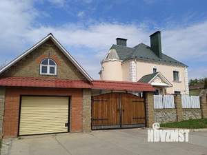Коттедж 400м², 2-этажный, участок 20 сот.  