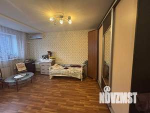 Дом 205м², 2-этажный, участок 10 сот.  
