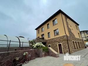 Коттедж 463м², 3-этажный, участок 16 сот.  