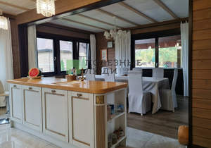 Дом 383м&sup2;, 2-этажный, участок 18 сот.  