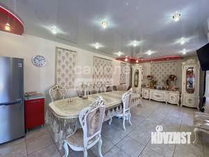 Дом 250м², 2-этажный, участок 10 сот.  