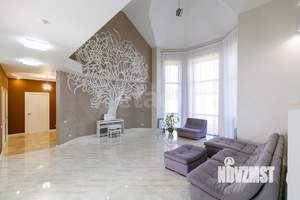 Дом 470м², 3-этажный, участок 60 сот.  