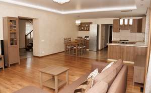 Дом 266м², 2-этажный, участок 15 сот.  