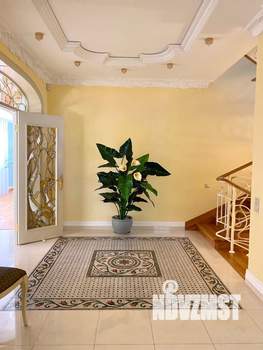 Коттедж 300м², 2-этажный, участок 16 сот.  