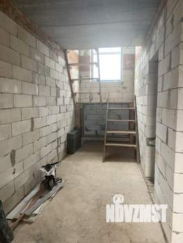 Коттедж 264м², 2-этажный, участок 10 сот.  