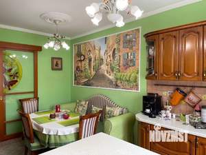 Коттедж 400м², 2-этажный, участок 20 сот.  