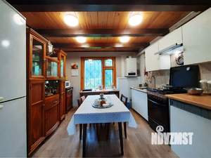 Дом 160м², 3-этажный, участок 18 сот.  