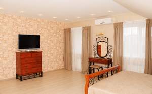 Дом 266м², 2-этажный, участок 15 сот.  