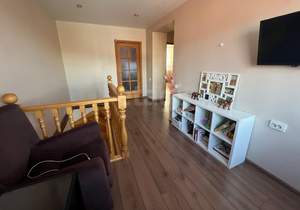 Дом 150м², 2-этажный, участок 6 сот.  