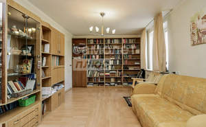 Дом 500м², 3-этажный, участок 25 сот.  
