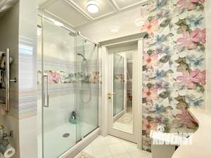 Коттедж 300м², 2-этажный, участок 16 сот.  