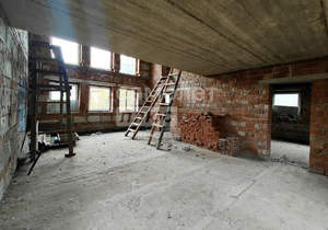 Дом 246м&sup2;, 2-этажный, участок 14 сот.  