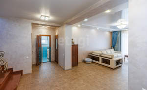 Дом 200м², 2-этажный, участок 12 сот.  