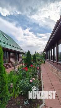 Коттедж 300м&sup2;, 2-этажный, участок 12 сот.  