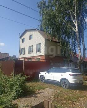 Дом 170м², 3-этажный, участок 8 сот.  