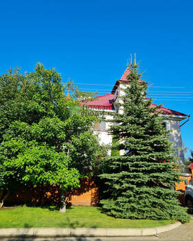 Дом 358м², 3-этажный, участок 16 сот.  