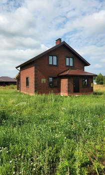 Дом 140м², 2-этажный, участок 10 сот.  