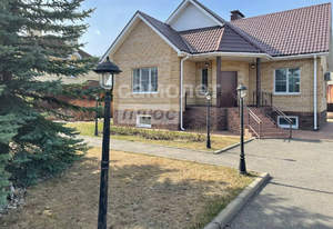 Дом 185м², 2-этажный, участок 15 сот.  