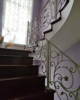 Дом 377м&sup2;, 2-этажный, участок 13 сот.  