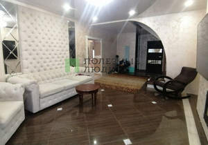 Дом 178м², 2-этажный, участок 17 сот.  