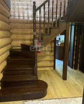 Дом 140м², 2-этажный, участок 10 сот.  