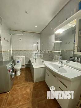 Дом 250м², 2-этажный, участок 10 сот.  