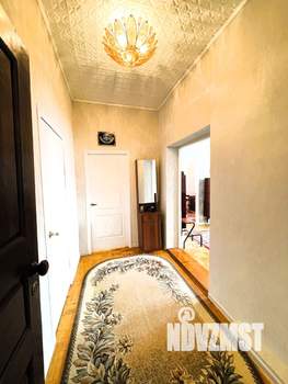 Коттедж 200м², 2-этажный, участок 15 сот.  