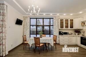 Дом 243м², 2-этажный, участок 14 сот.  