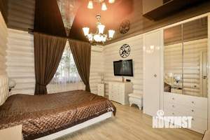 Коттедж 210м&sup2;, 1-этажный, участок 10 сот.  