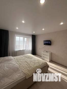 1-к квартира, посуточно, 40м2, 6/9 этаж