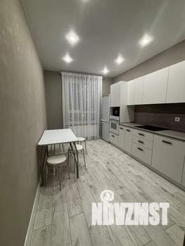 1-к квартира, посуточно, 35м2, 2/10 этаж