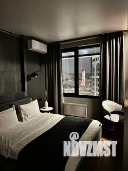 1-к квартира, посуточно, 40м2, 2/22 этаж