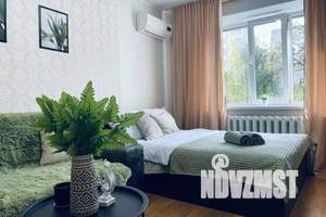 1-к квартира, посуточно, 43м2, 1/12 этаж