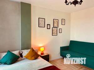 1-к квартира, посуточно, 36м2, 1/1 этаж