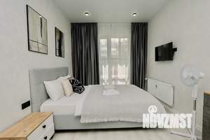 Студия квартира, посуточно, 29м2, 1/18 этаж