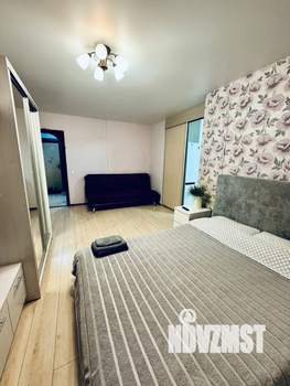 1-к квартира, посуточно, 35м2, 8/17 этаж