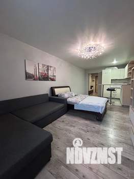 Студия квартира, посуточно, 30м2, 10/18 этаж