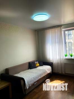 1-к квартира, посуточно, 33м2, 4/18 этаж